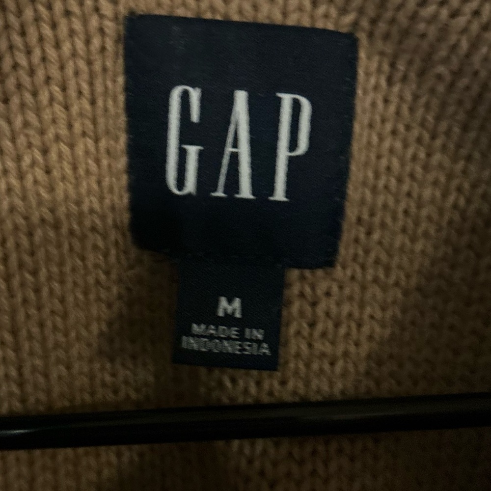 Gap Classic Cable-Knit Sweater - Picture 3 of 4